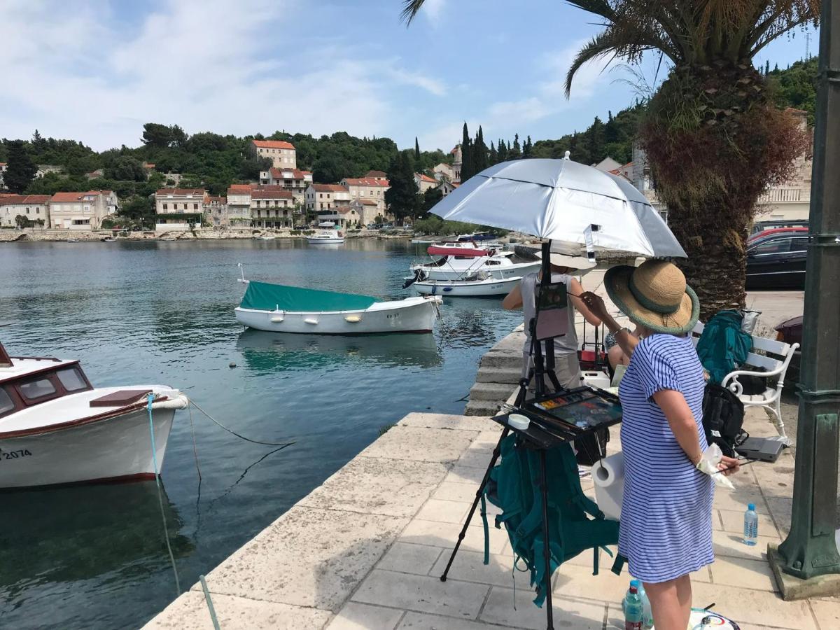 High View-A Seaside Villa With Huge Jacuzzi Račišće エクステリア 写真